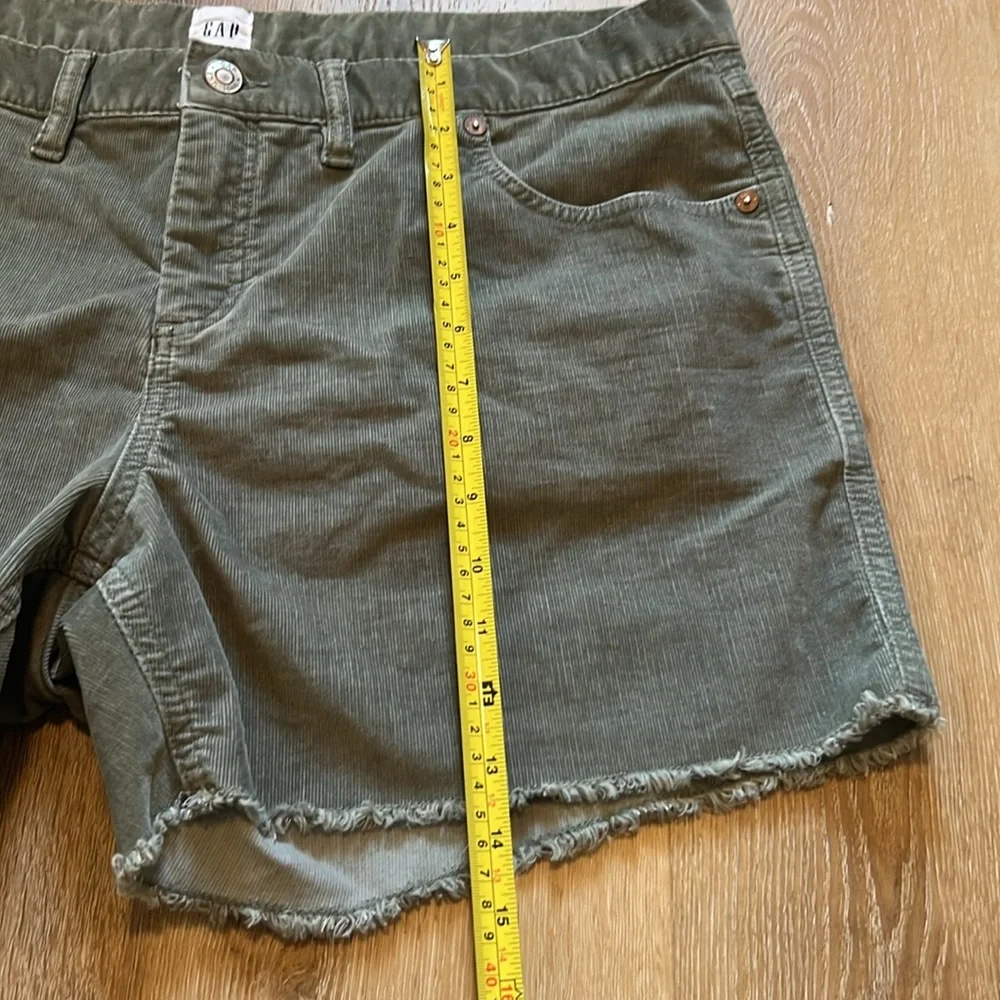 GAP Green Jean Shorts with Frayed Hem Size 16